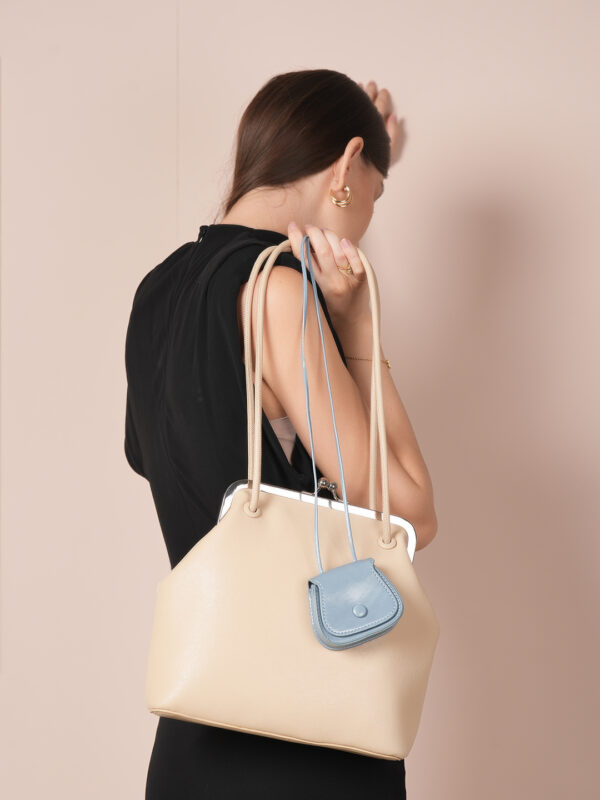 tarakujo frame bag apricot