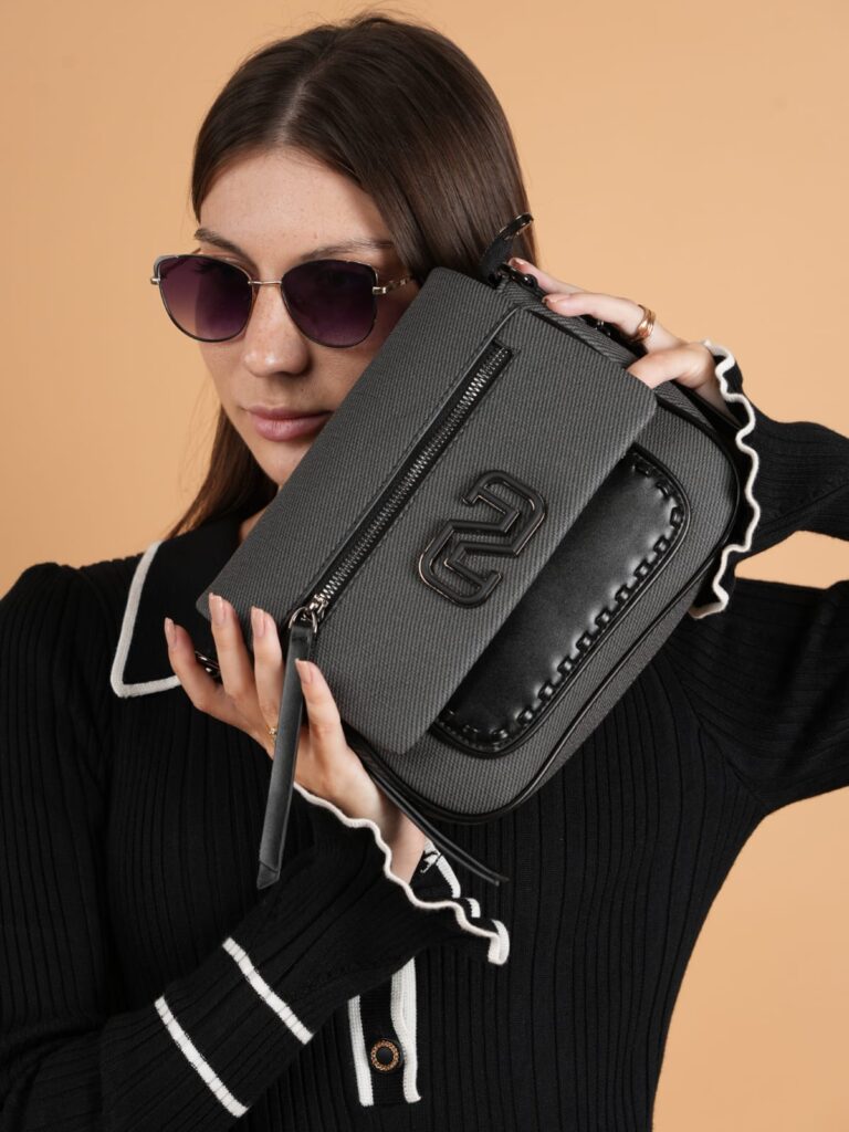 mocha crossbody bag black